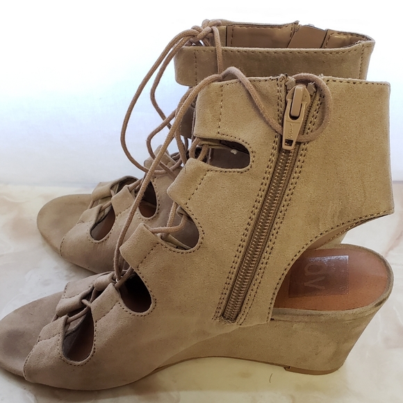 DV BY DOLCE VITA
OPEN TOE SANDAL SIZE 6 - Picture 2 of 4